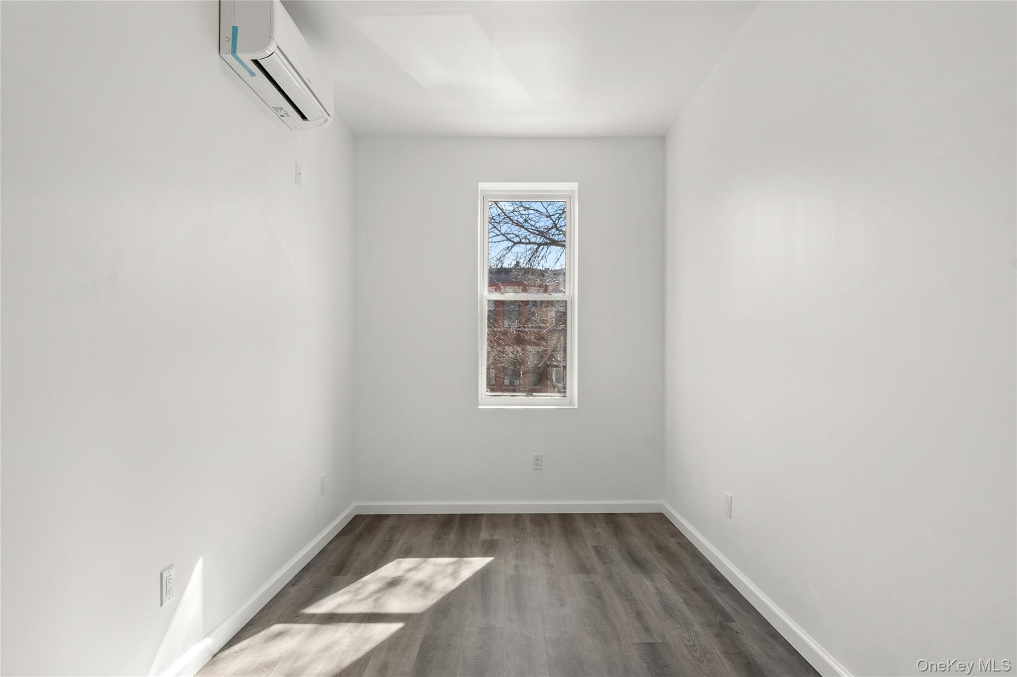 Commercial Sale Morris Avenue  Bronx, NY 10456, MLS-959846-9