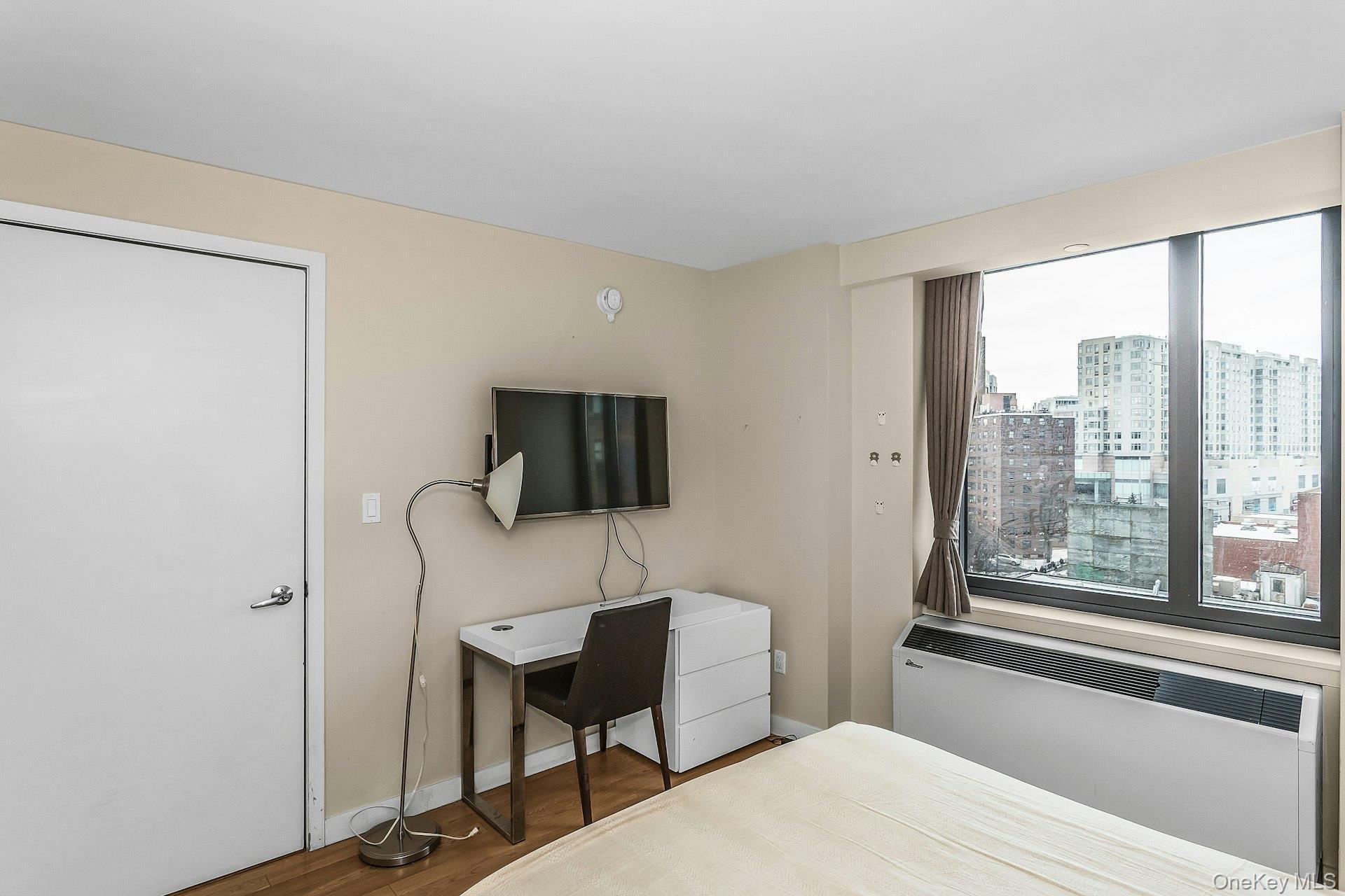 Condo Prince  Queens, NY 11354, MLS-959856-19