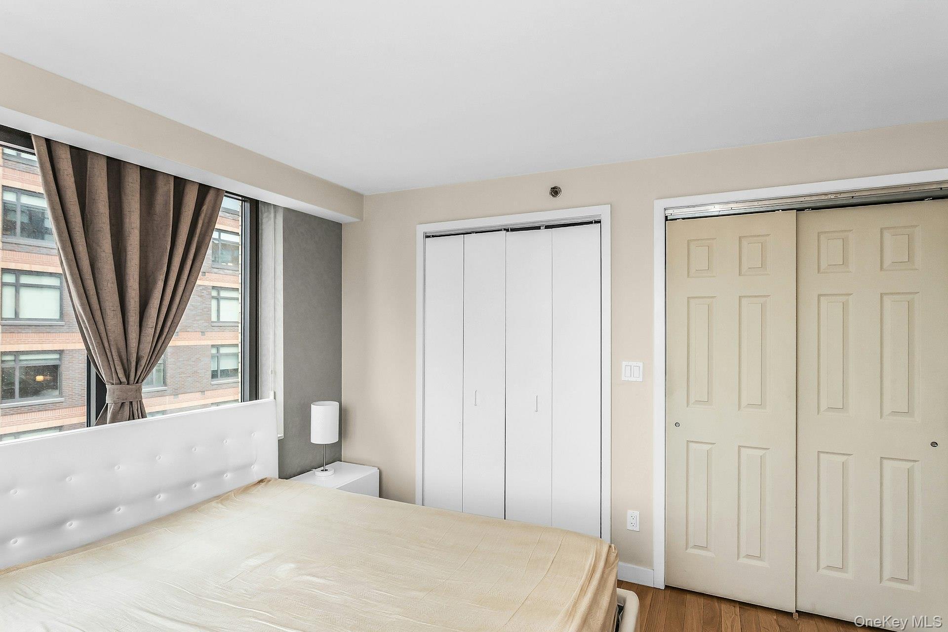 Condo Prince  Queens, NY 11354, MLS-959856-20