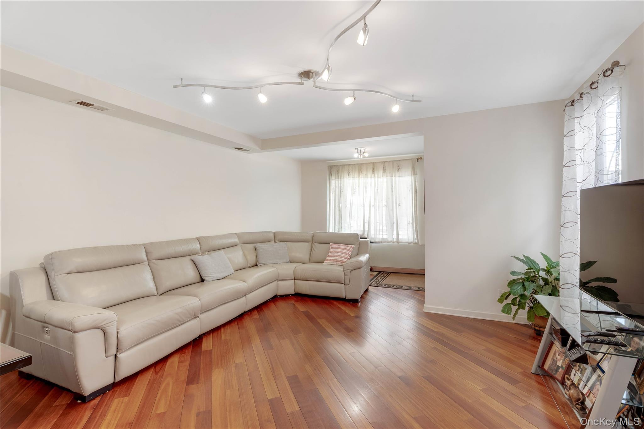 Single Family 11th  Brooklyn, NY 11223, MLS-959859-2