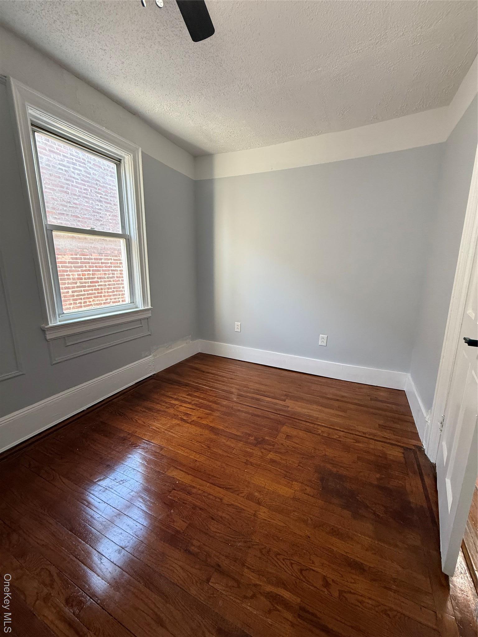 Single Family Lincoln  Queens, NY 11420, MLS-959871-7