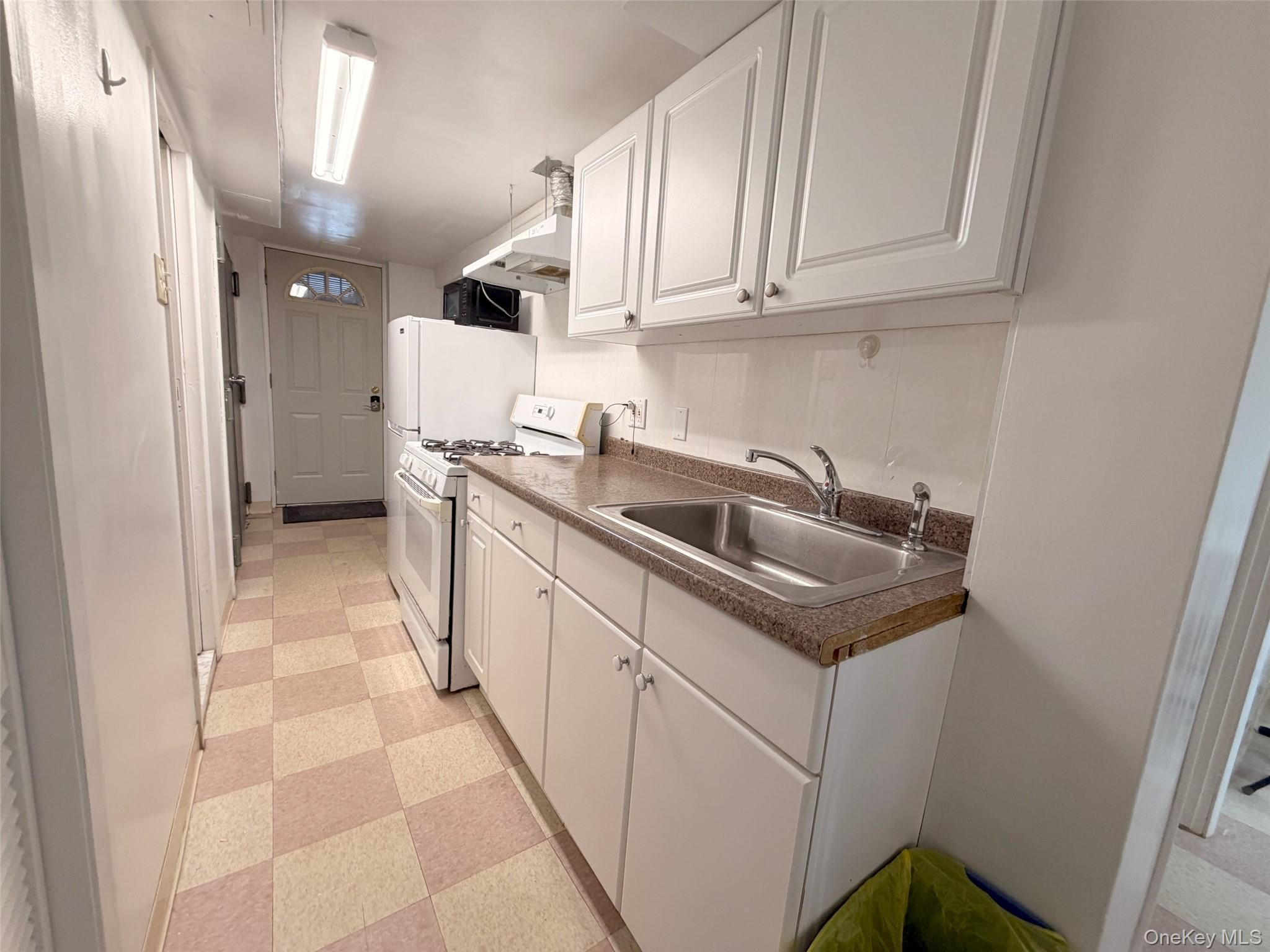 Apartment 77th Queens, NY 11367, MLS-959891-2