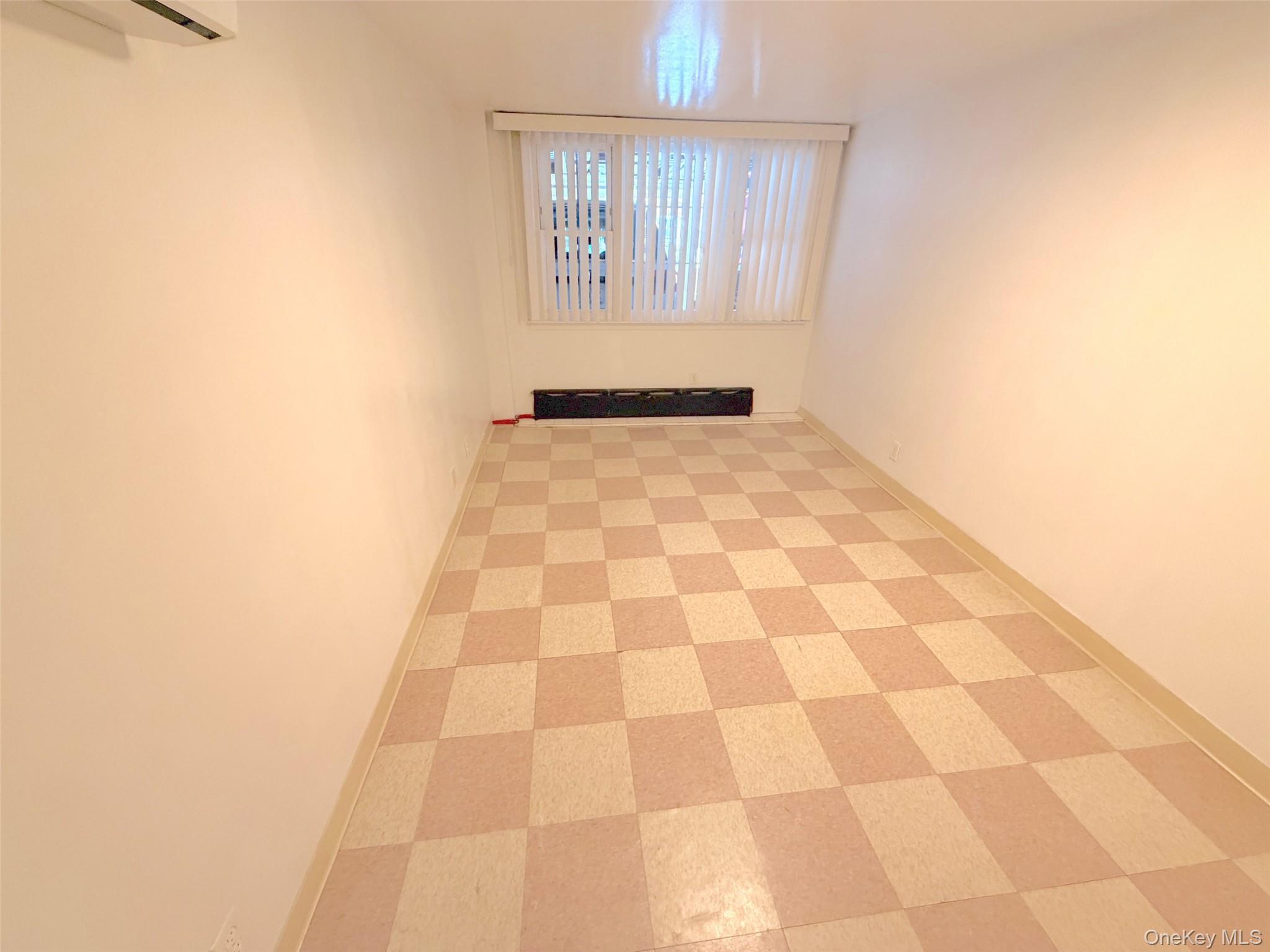 Apartment 77th Queens, NY 11367, MLS-959891-4