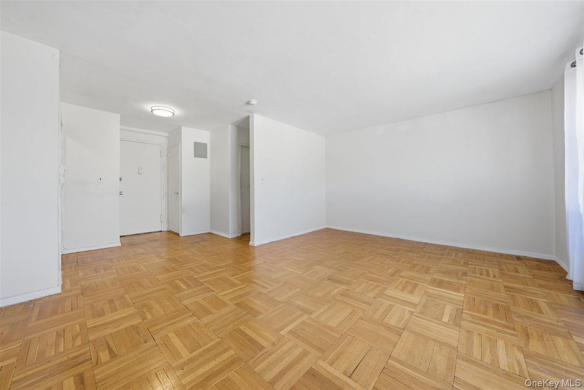 Coop Pelham  Westchester County, NY 10805, MLS-959941-10