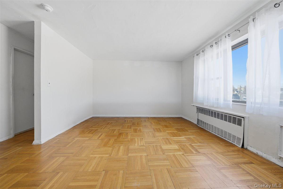 Coop Pelham  Westchester County, NY 10805, MLS-959941-11