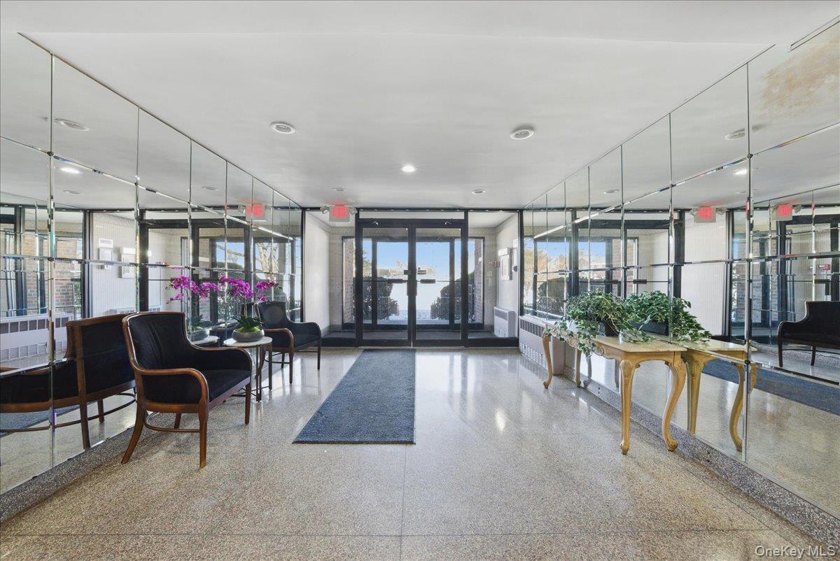 Coop Pelham  Westchester County, NY 10805, MLS-959941-23