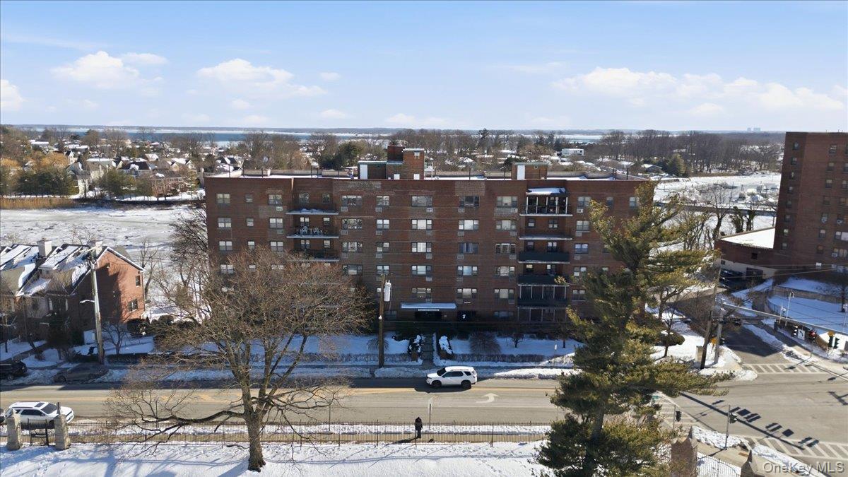 Coop Pelham  Westchester County, NY 10805, MLS-959941-29