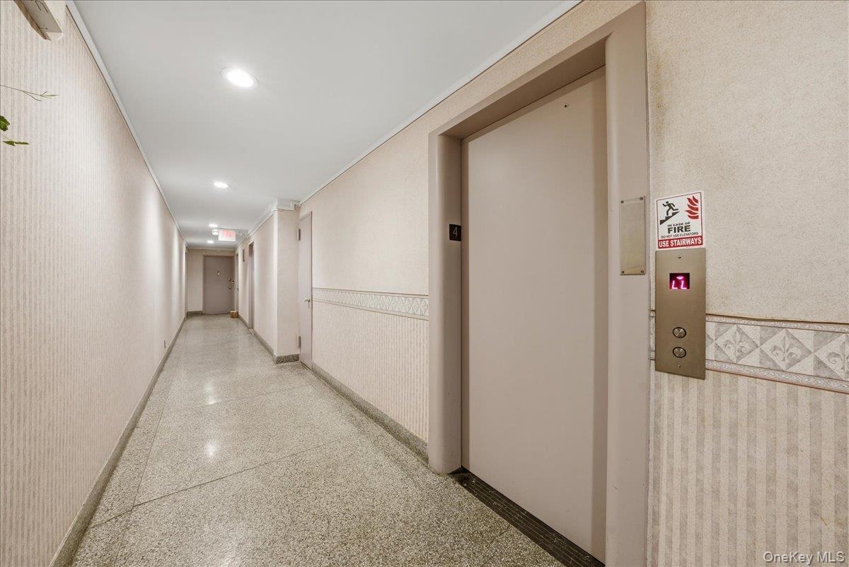 Coop Pelham  Westchester County, NY 10805, MLS-959941-8