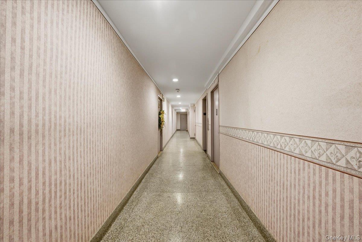 Coop Pelham  Westchester County, NY 10805, MLS-959941-9