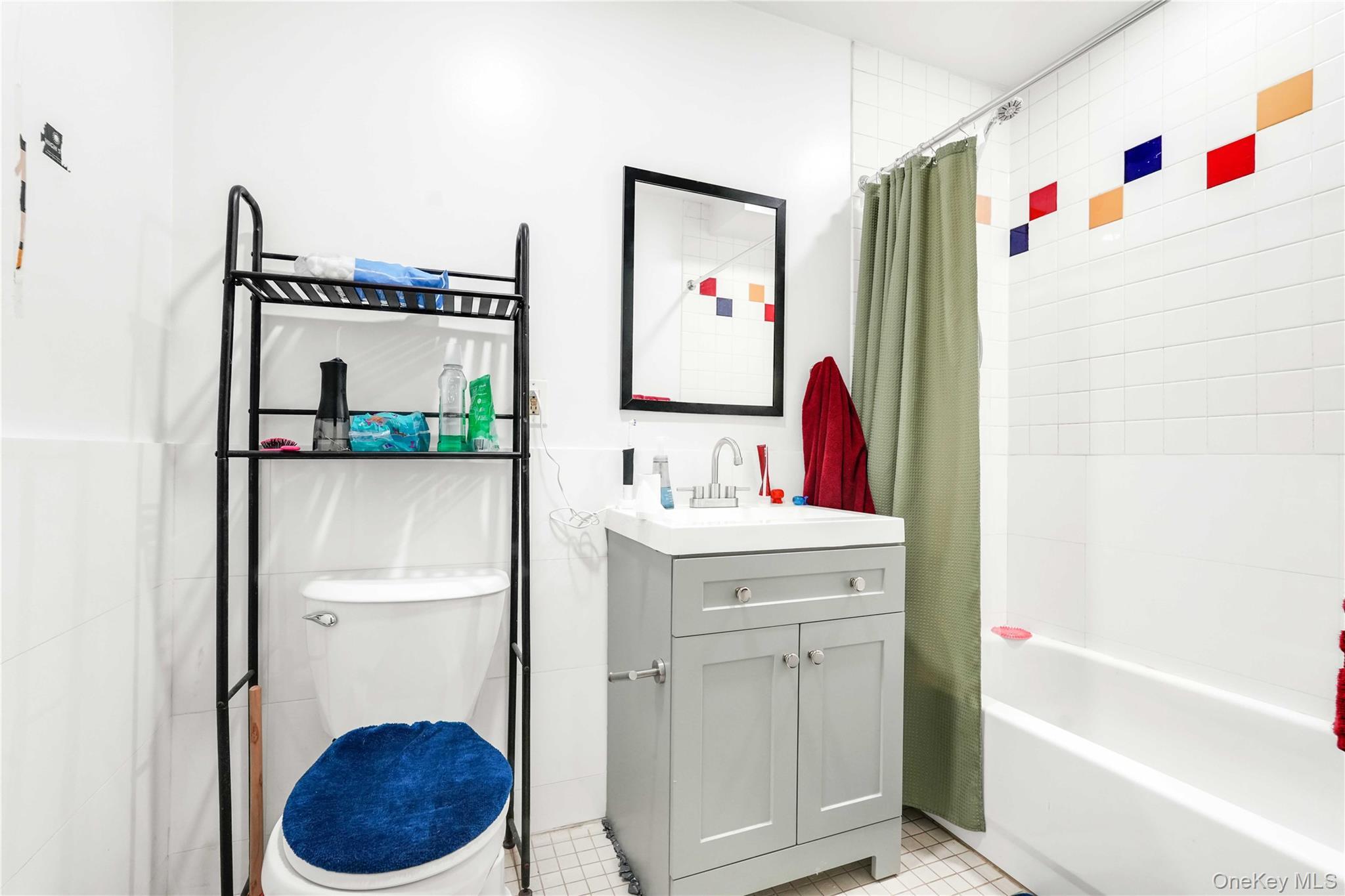 Single Family 10th Queens, NY 11106, MLS-959994-12