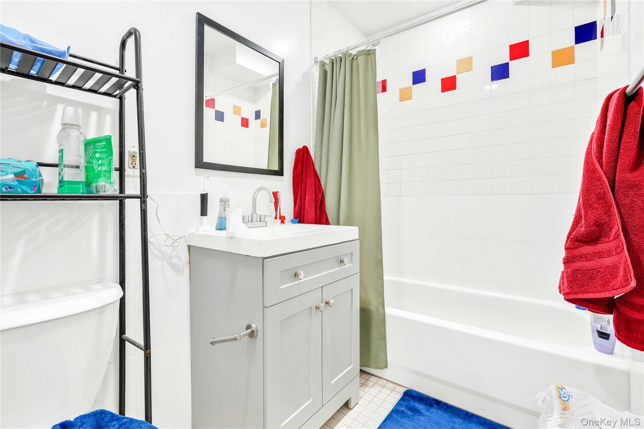 Single Family 10th Queens, NY 11106, MLS-959994-13