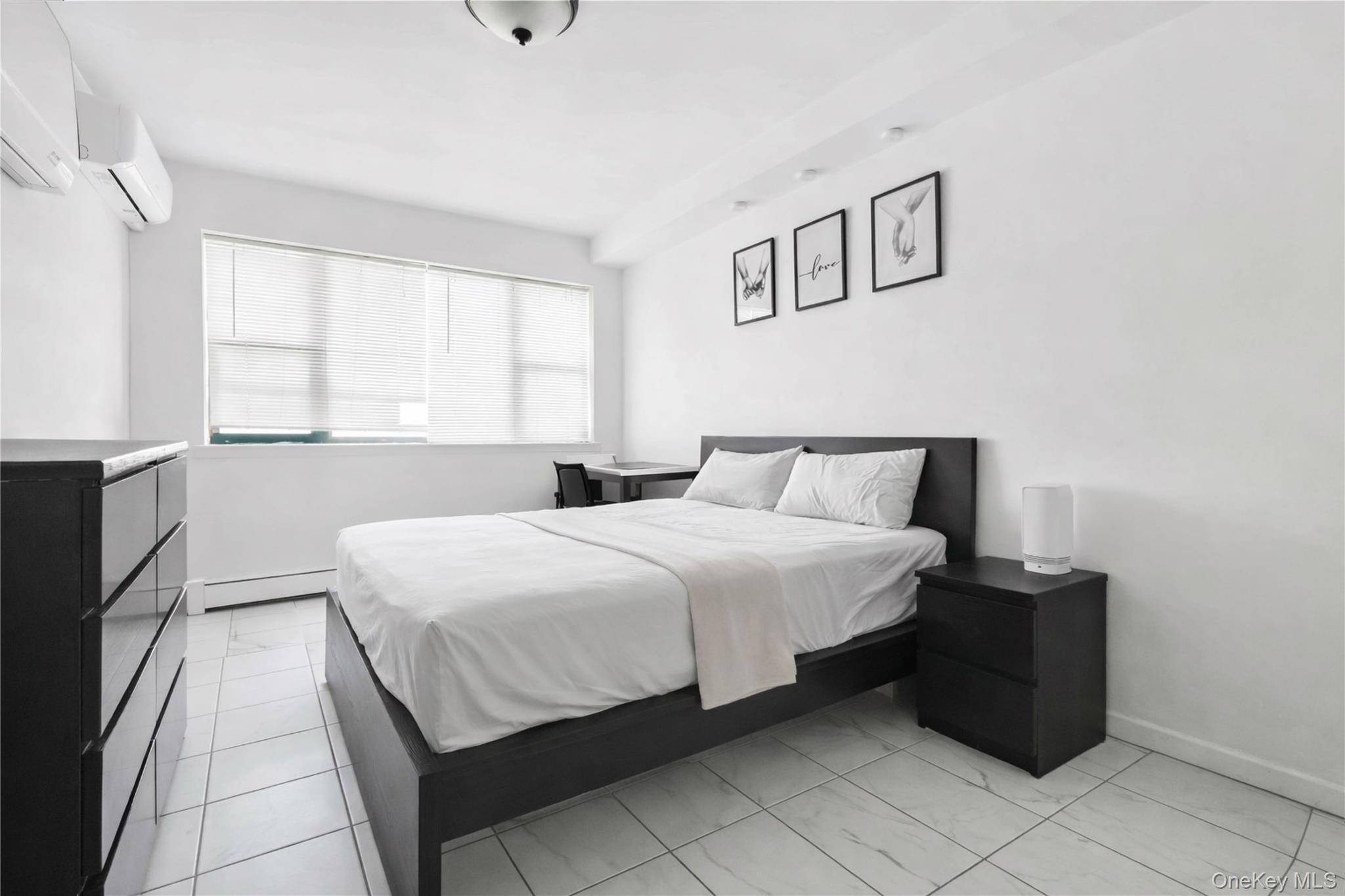 Single Family 10th Queens, NY 11106, MLS-959994-21