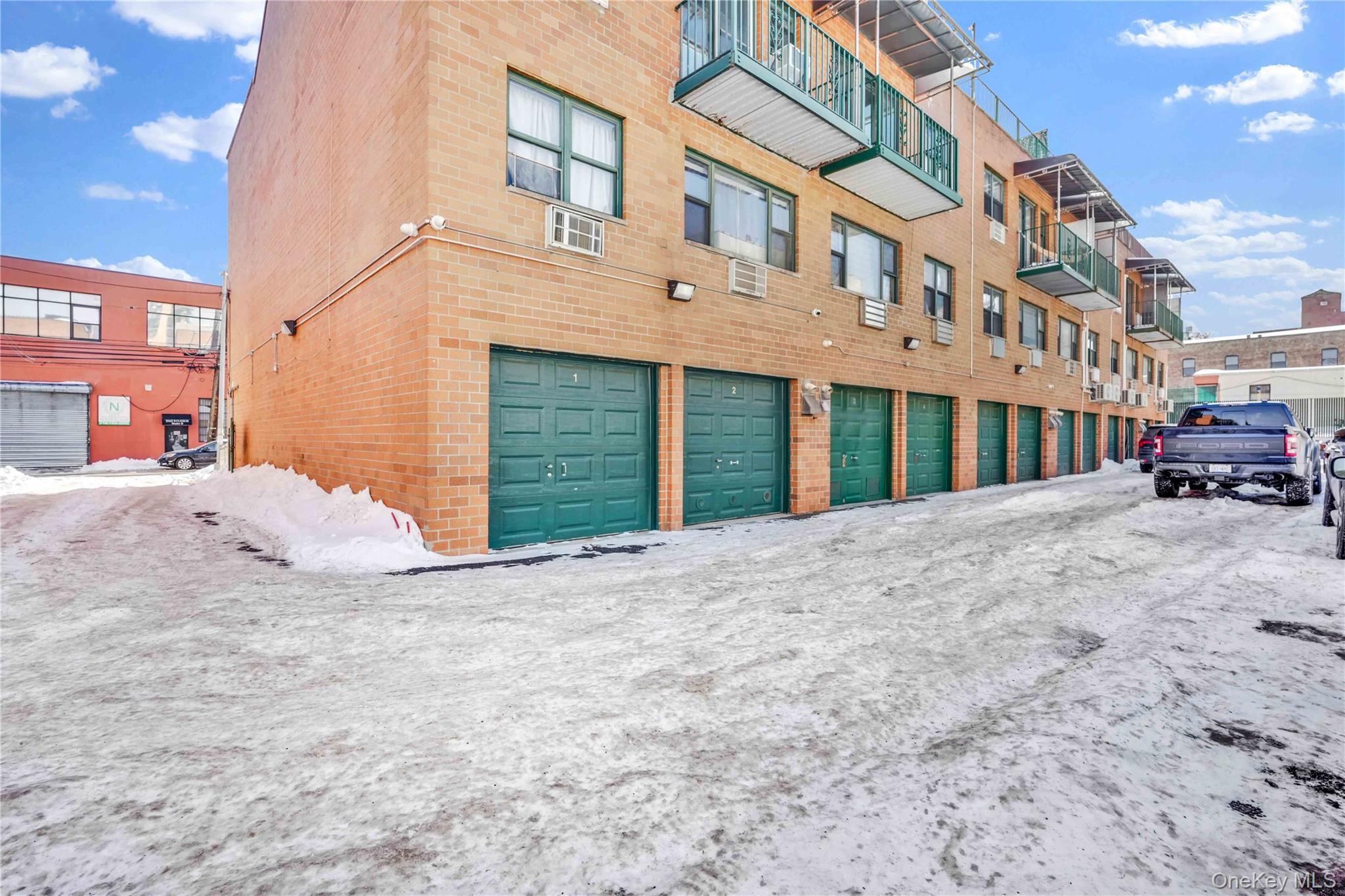 Single Family 10th Queens, NY 11106, MLS-959994-30