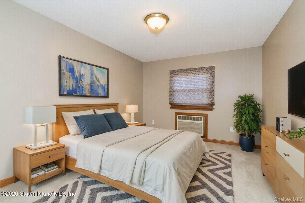 Single Family Justin Staten Island, NY 10306, MLS-960008-24