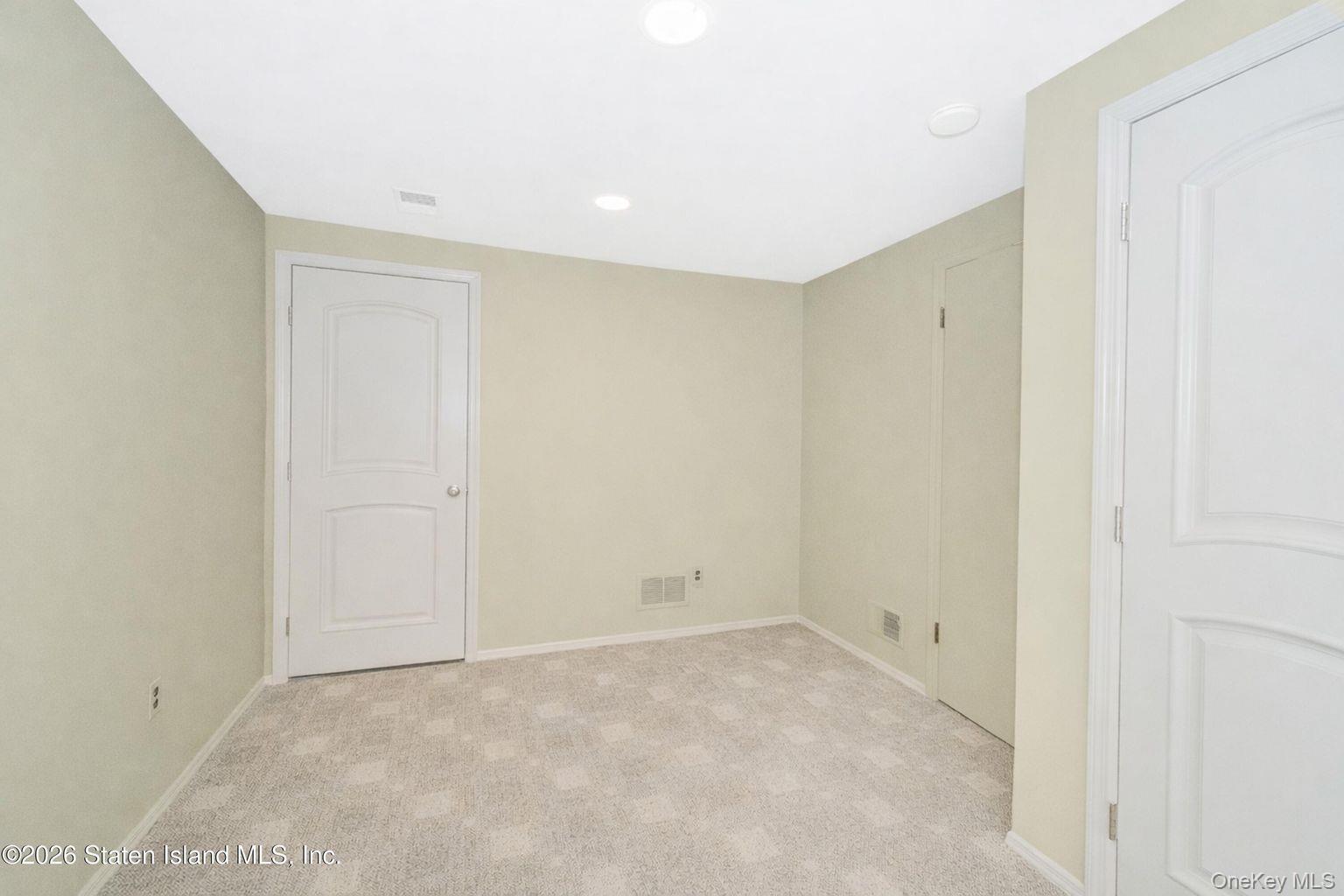 Single Family Justin Staten Island, NY 10306, MLS-960008-8