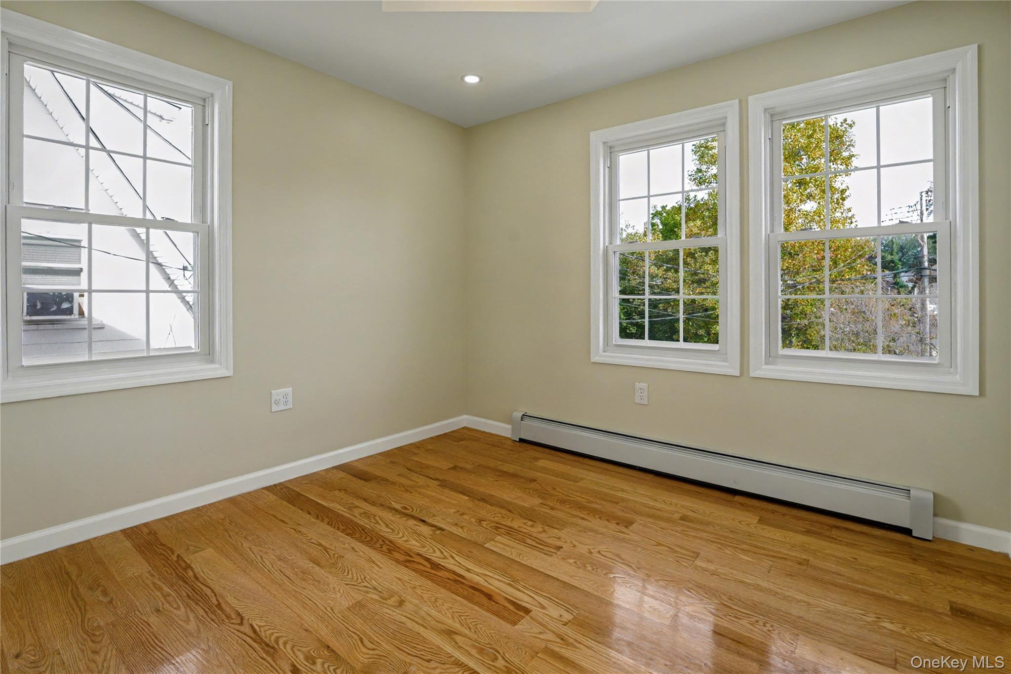 Single Family 194th  Queens, NY 11412, MLS-960017-13