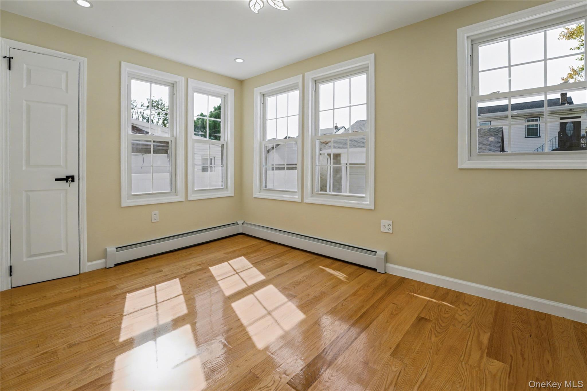 Single Family 194th  Queens, NY 11412, MLS-960017-8