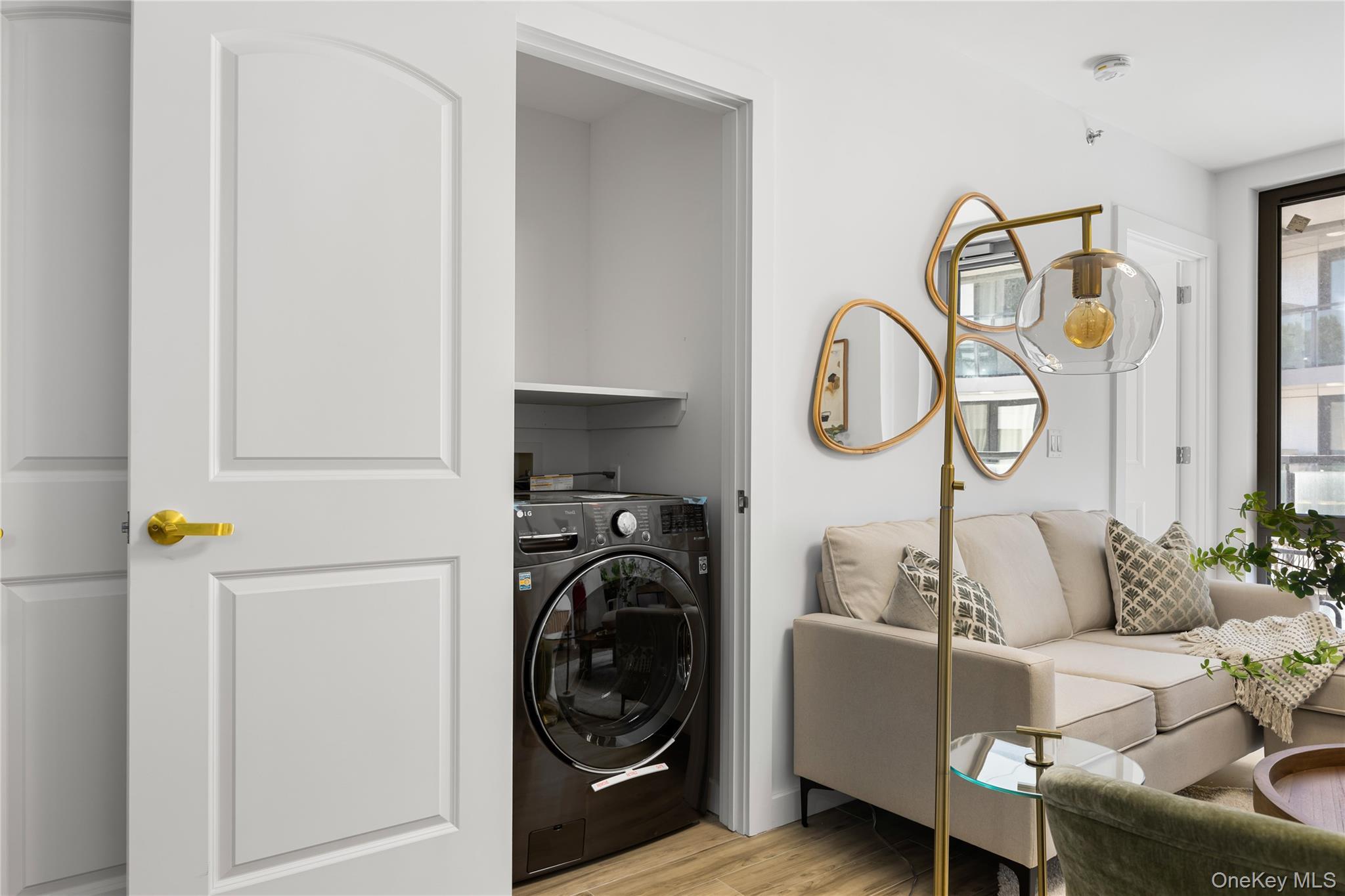 Condo Queens Queens, NY 11377, MLS-960025-5