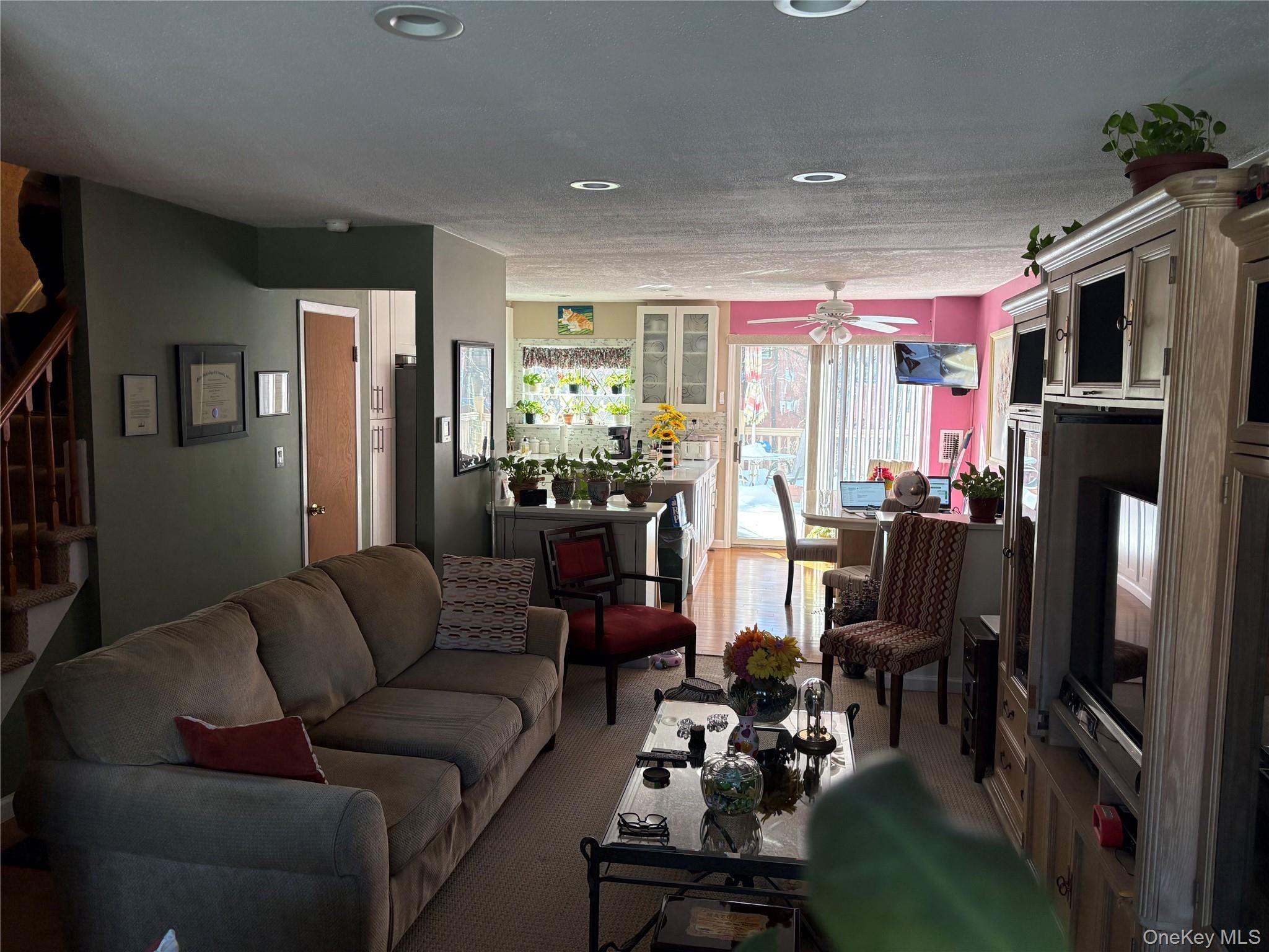 Single Family Graff Bronx, NY 10465, MLS-960030-12