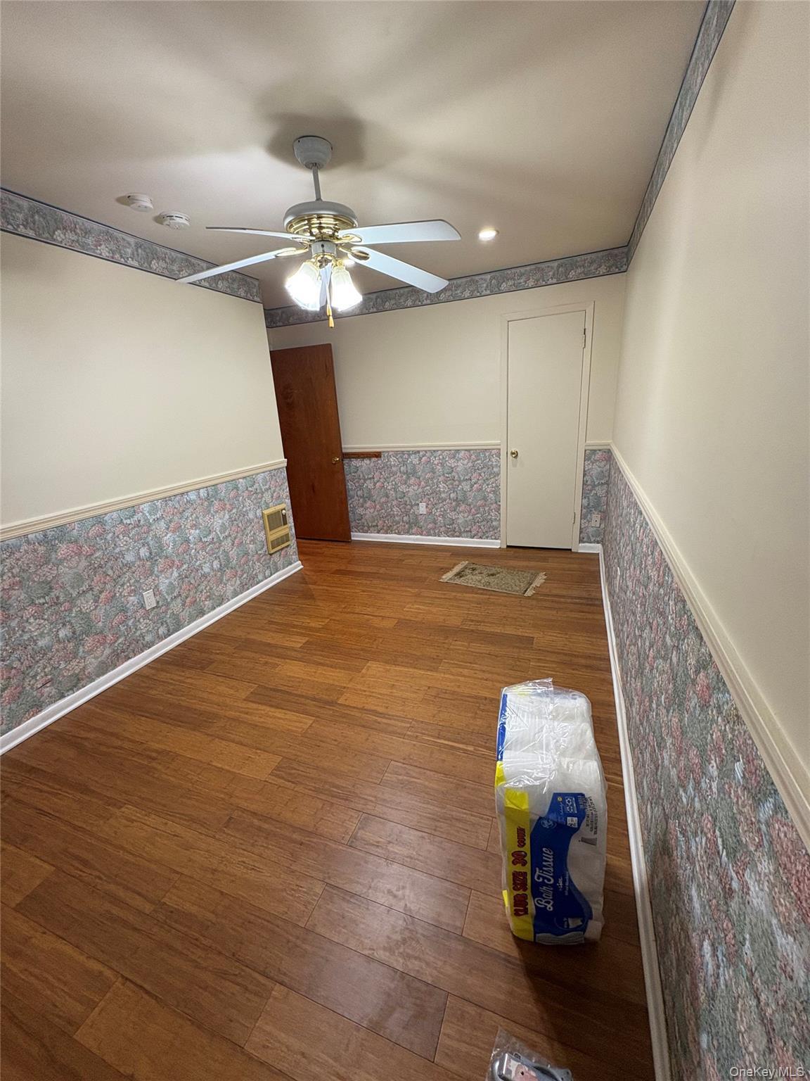 Single Family Graff Bronx, NY 10465, MLS-960030-23