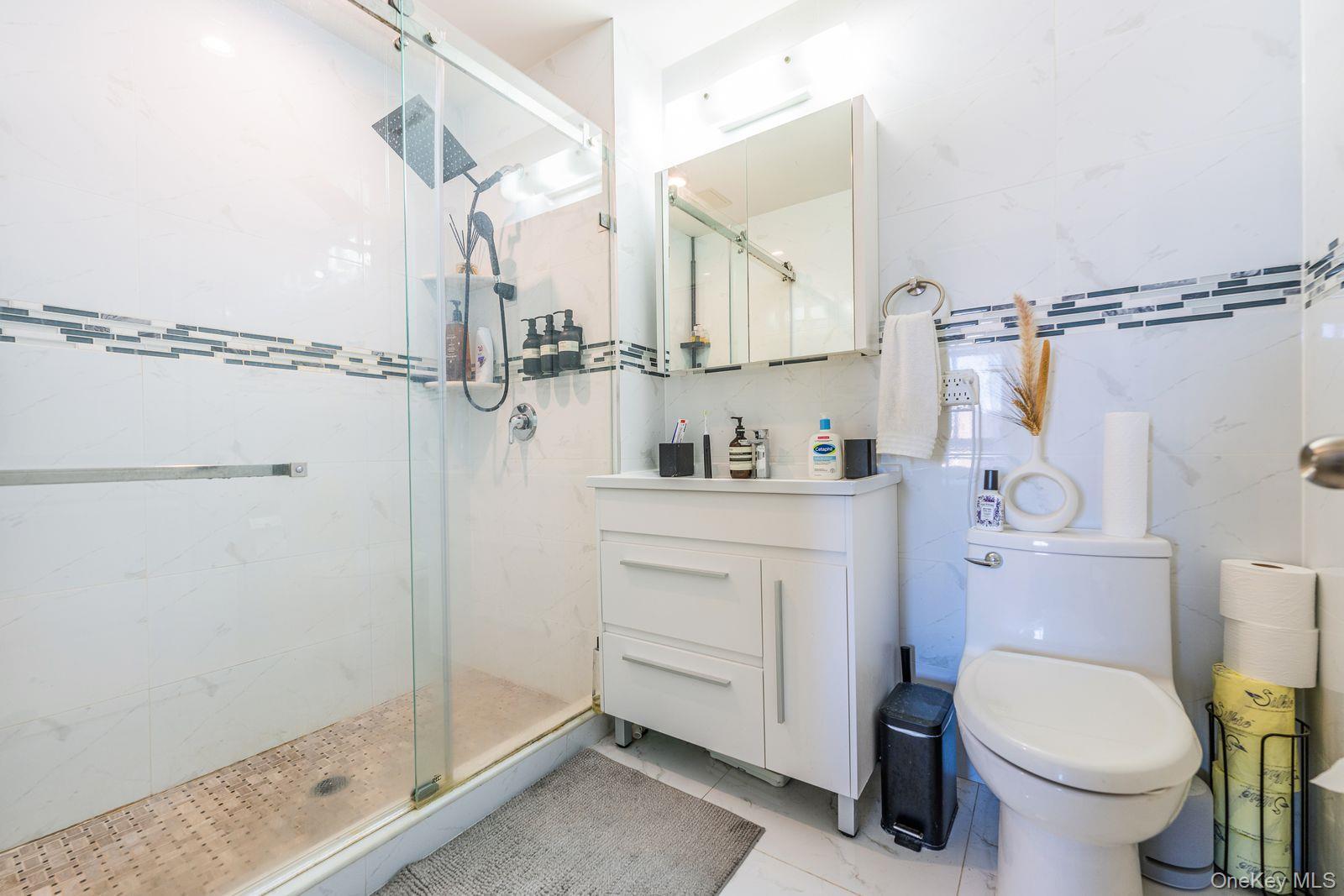 Condo 83rd  Queens, NY 11377, MLS-960032-14