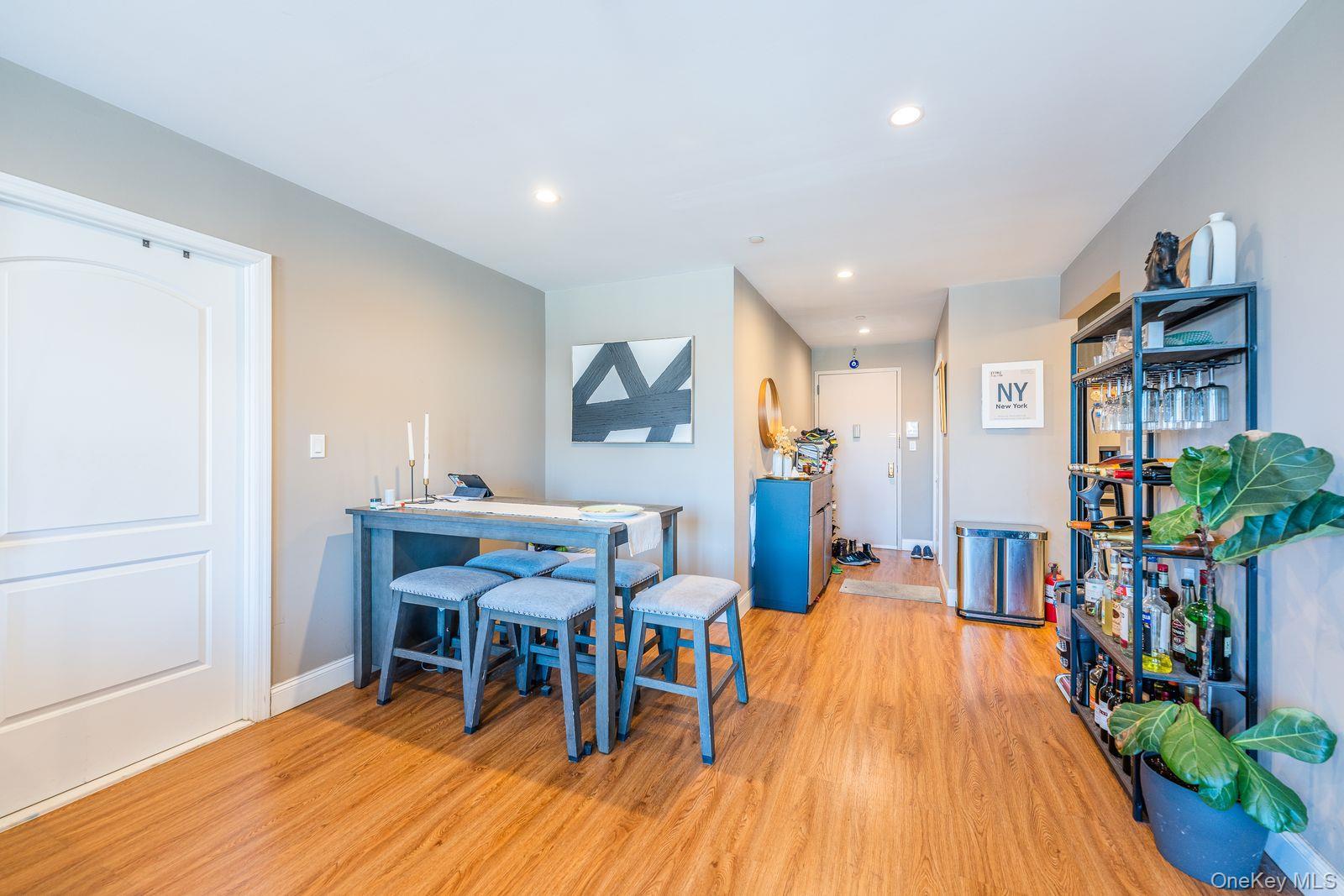 Condo 83rd  Queens, NY 11377, MLS-960032-3