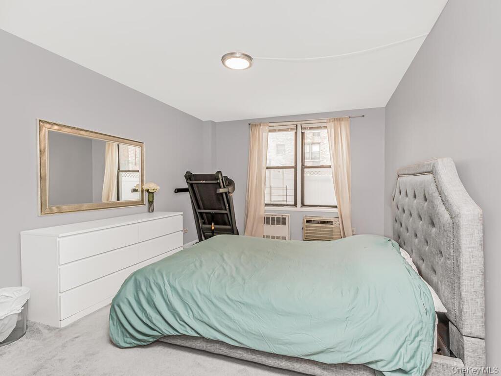 Condo Leverich  Queens, NY 11372, MLS-960040-10