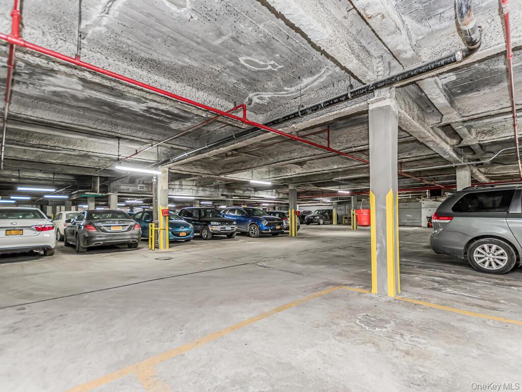 Condo Leverich  Queens, NY 11372, MLS-960040-18