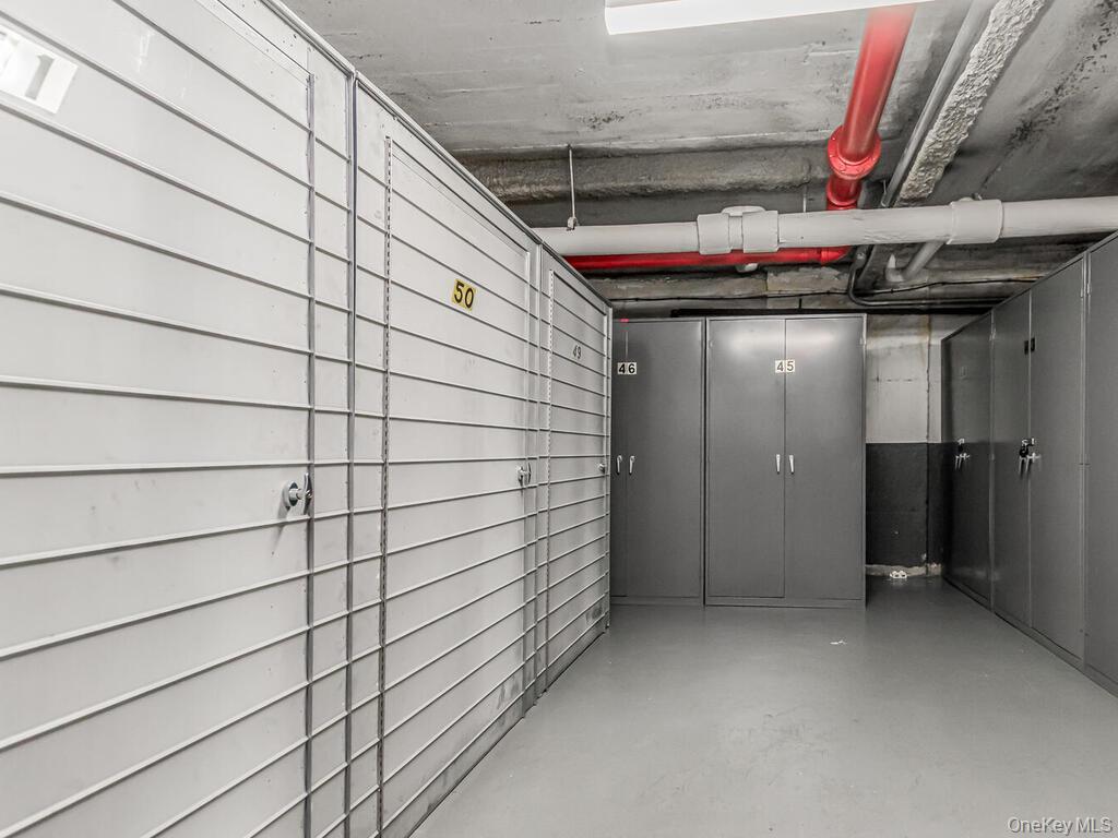 Condo Leverich  Queens, NY 11372, MLS-960040-19