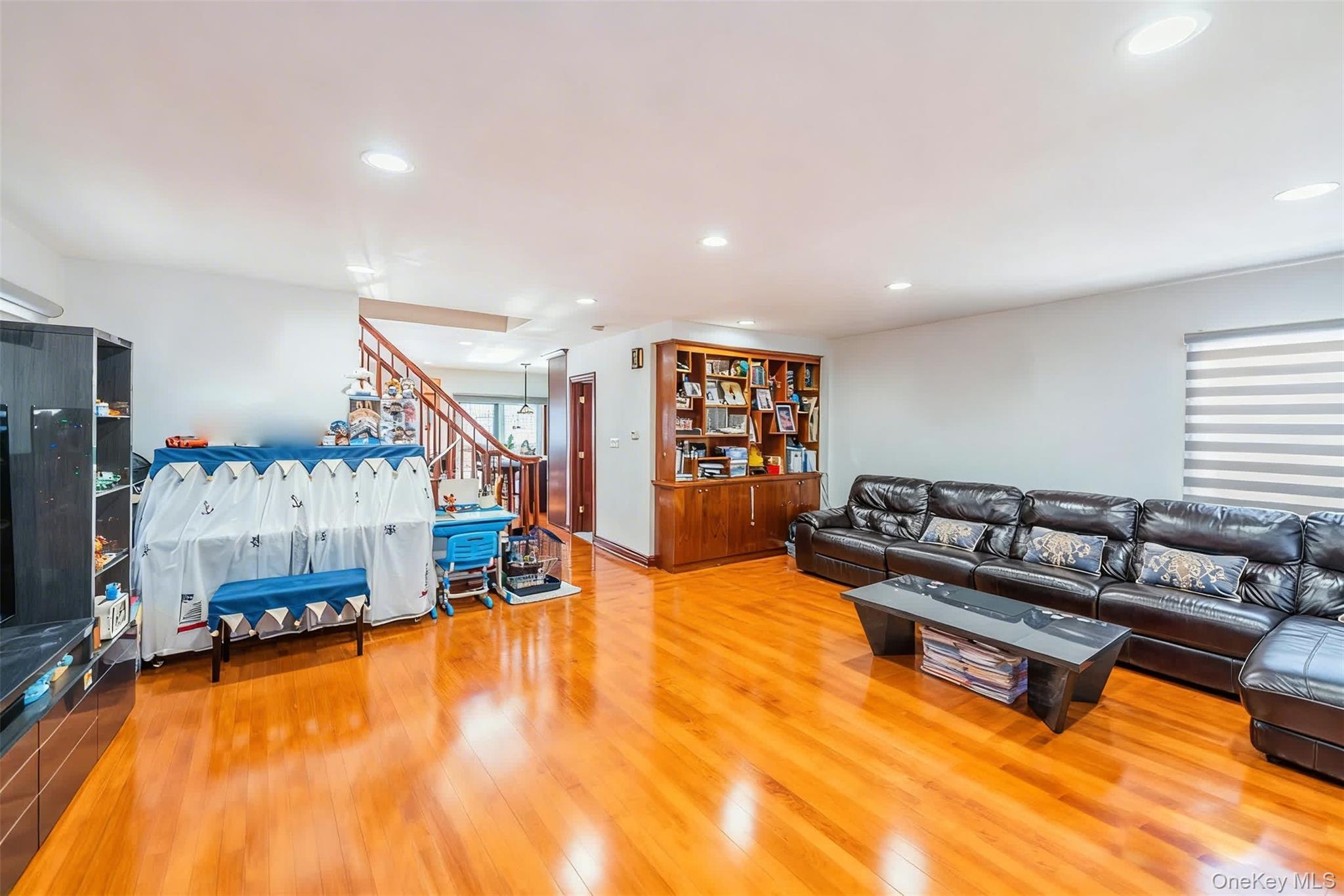 Single Family Underhill  Queens, NY 11365, MLS-960052-12