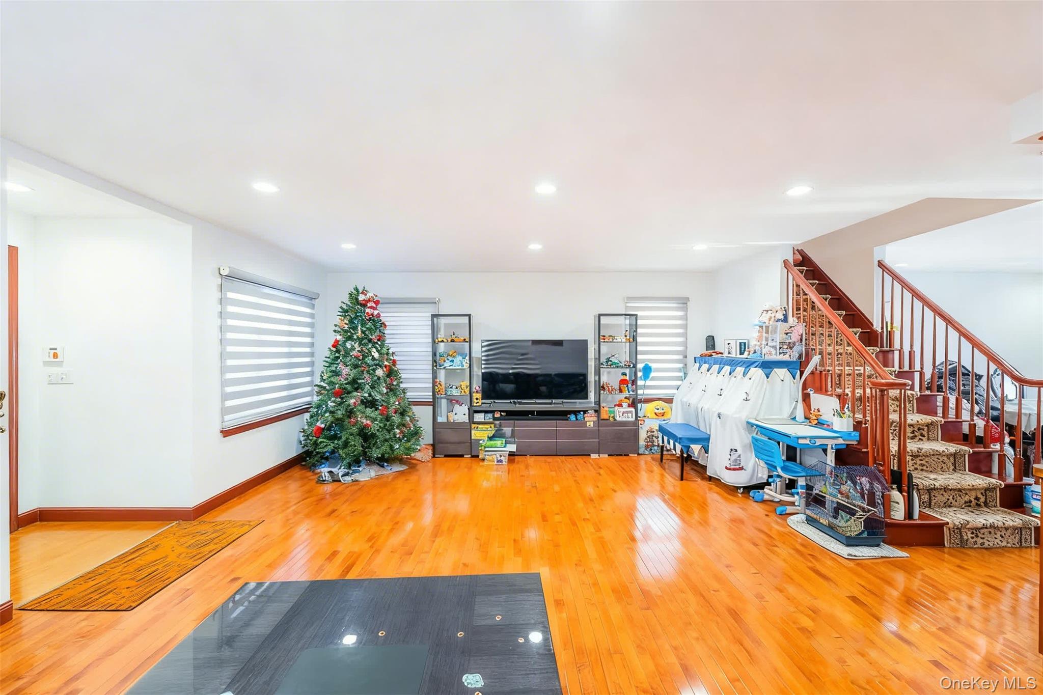 Single Family Underhill  Queens, NY 11365, MLS-960052-13