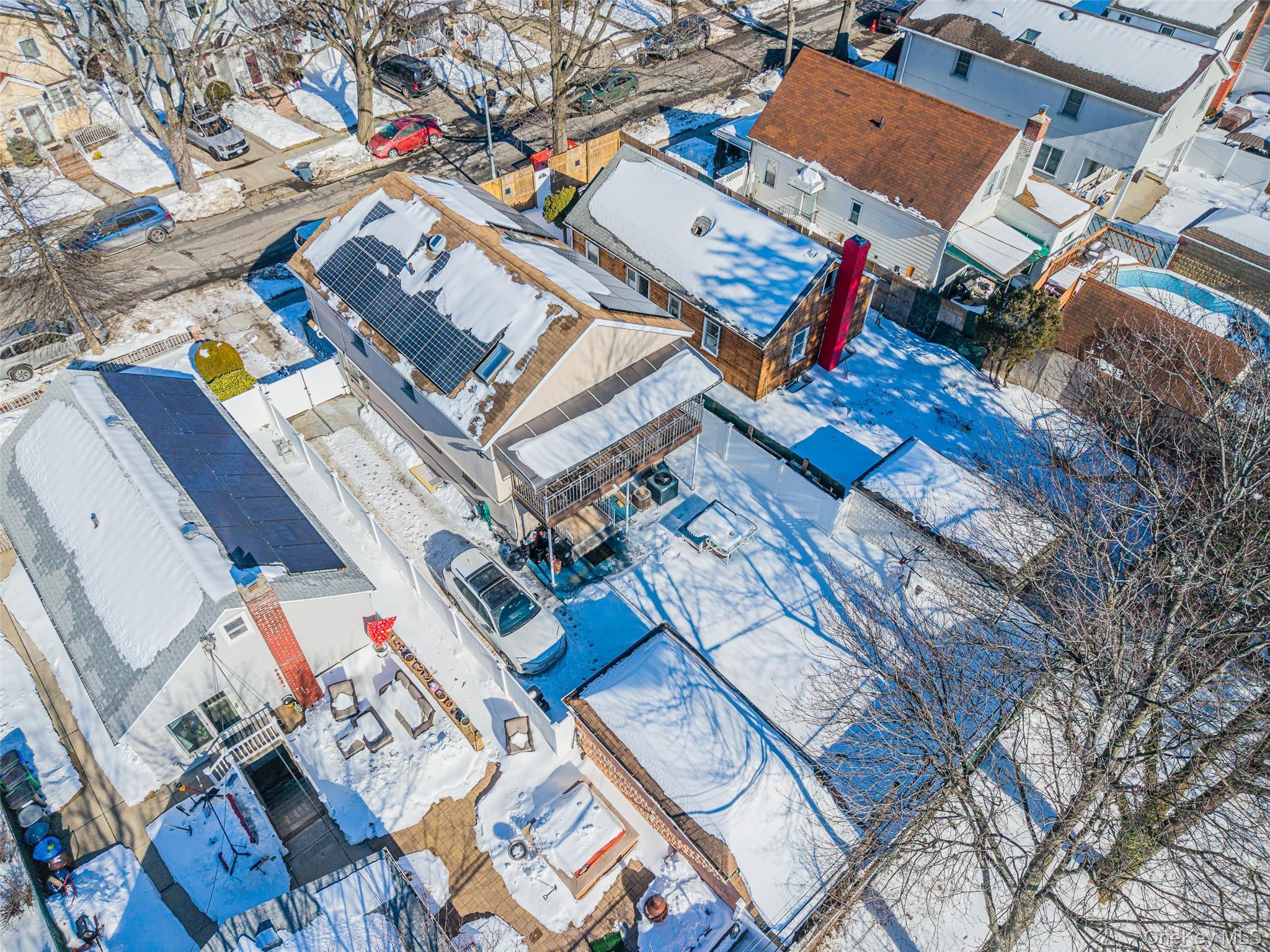 Single Family Underhill  Queens, NY 11365, MLS-960052-29