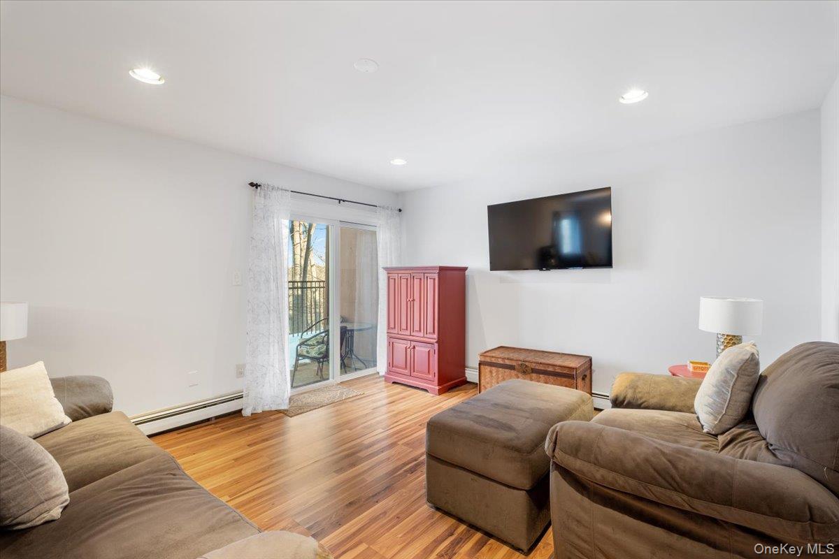 Coop Scenic  Westchester County, NY 10520, MLS-960075-13