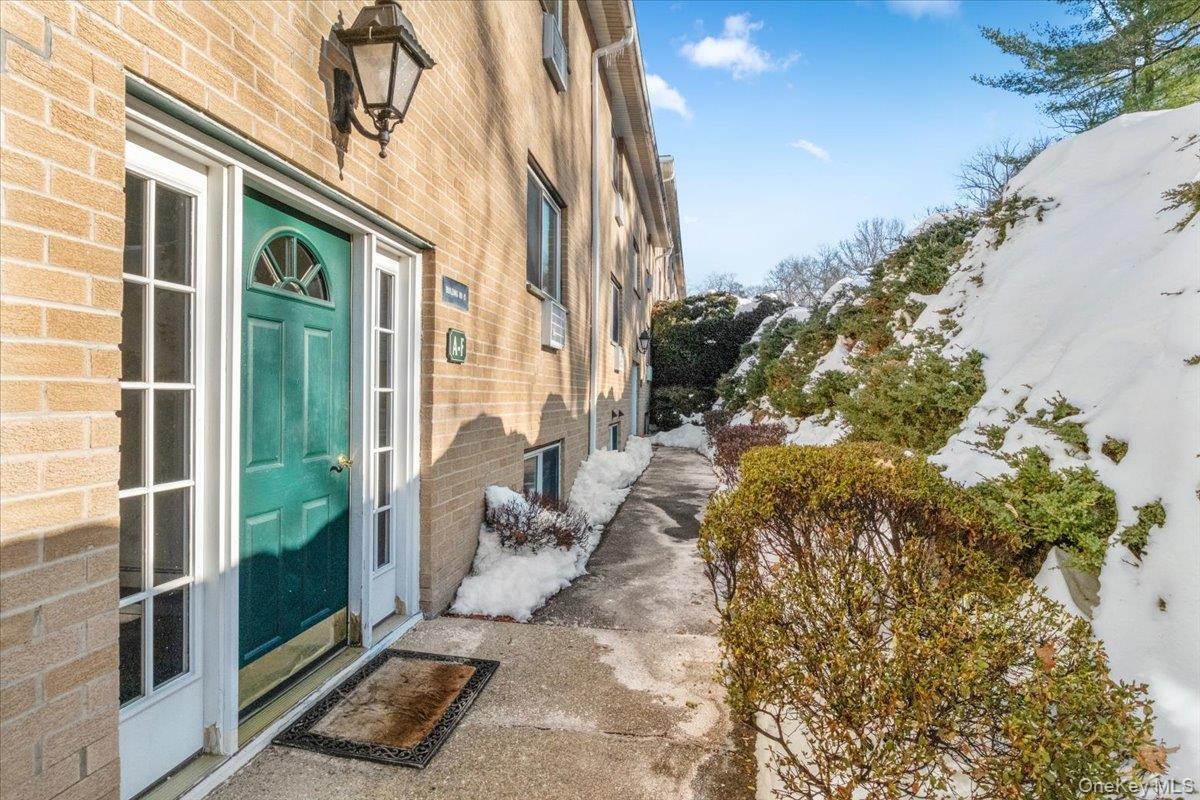 Coop Scenic  Westchester County, NY 10520, MLS-960075-2