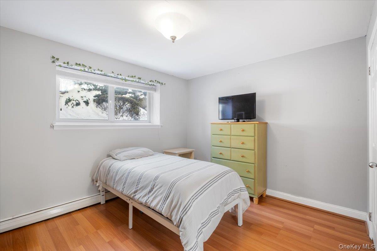 Coop Scenic  Westchester County, NY 10520, MLS-960075-21