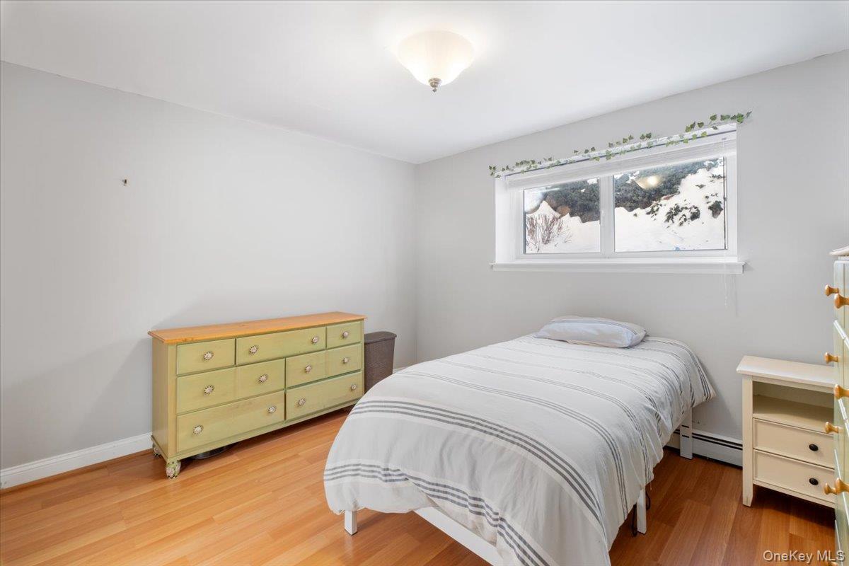 Coop Scenic  Westchester County, NY 10520, MLS-960075-22