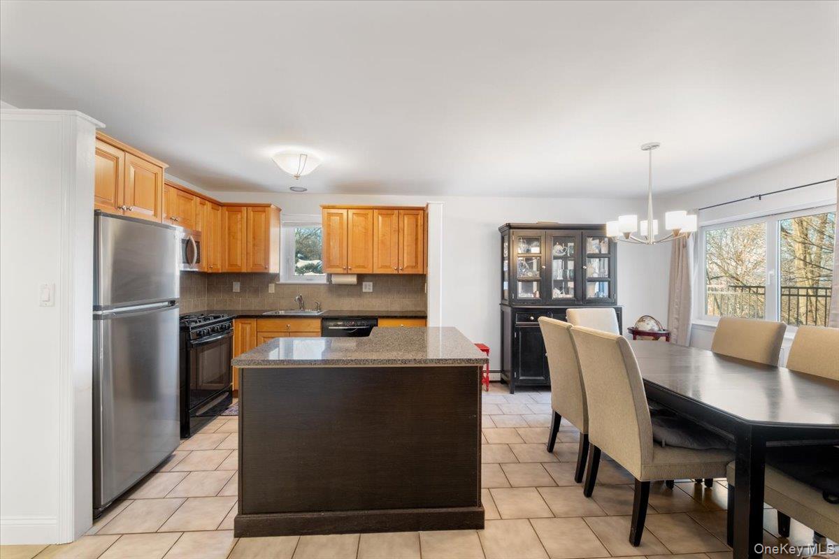 Coop Scenic  Westchester County, NY 10520, MLS-960075-6