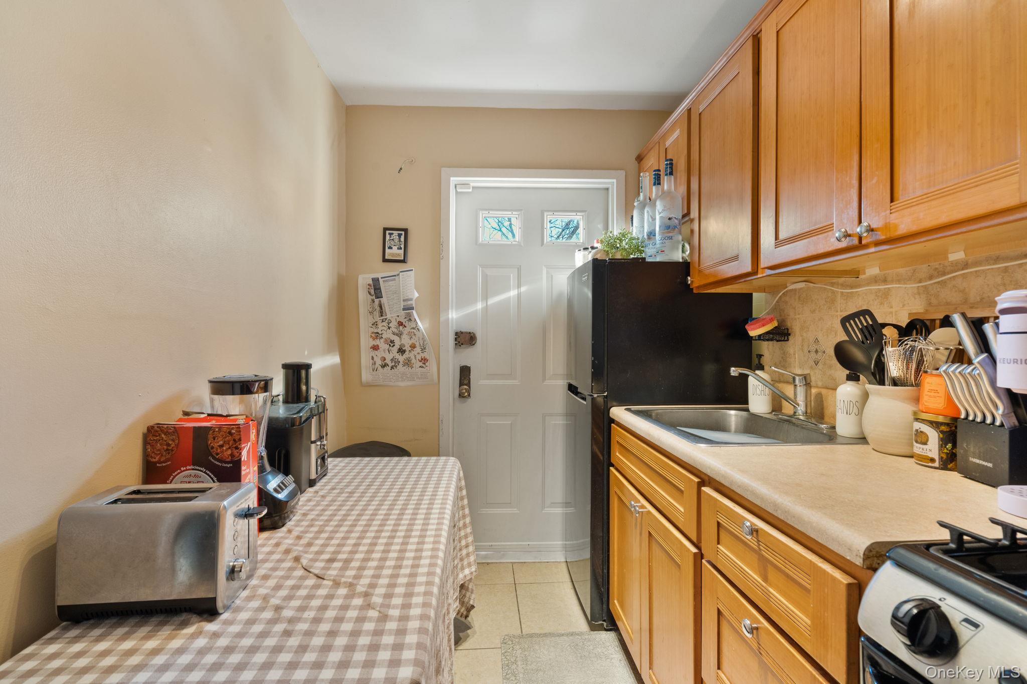 Single Family 82nd  Queens, NY 11385, MLS-960076-24