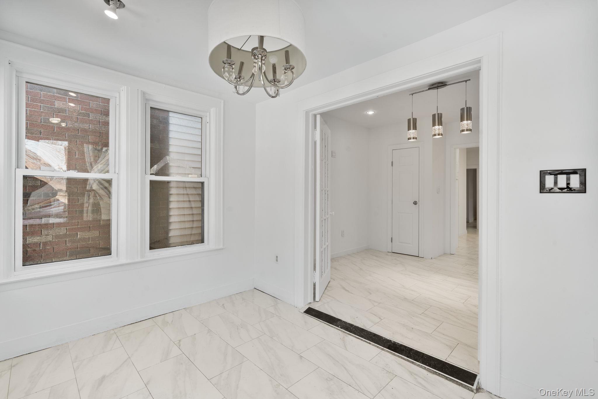 Single Family 82nd  Queens, NY 11385, MLS-960076-3