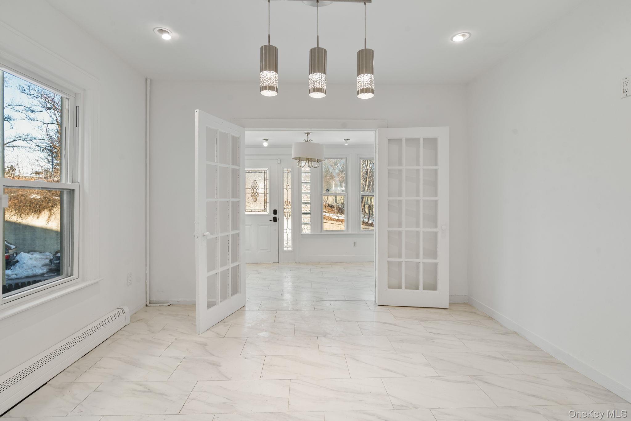 Single Family 82nd  Queens, NY 11385, MLS-960076-6