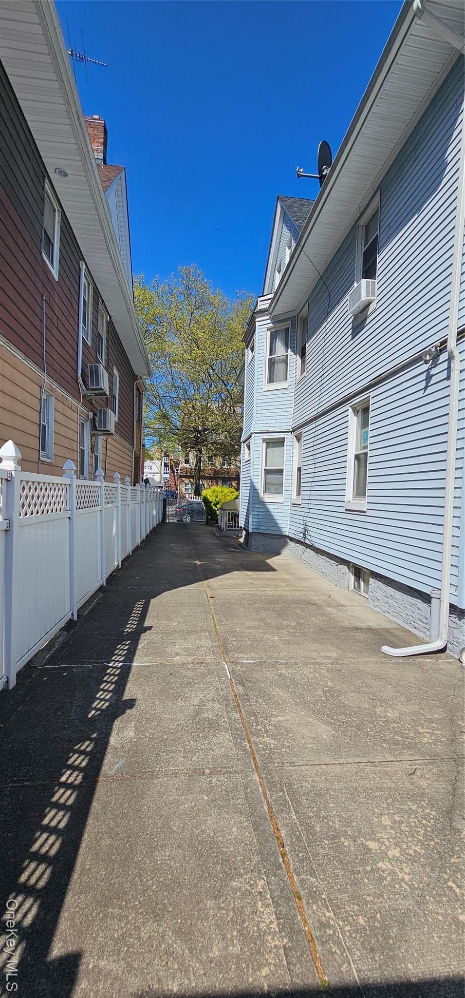 Single Family 32nd  Brooklyn, NY 11210, MLS-960078-2