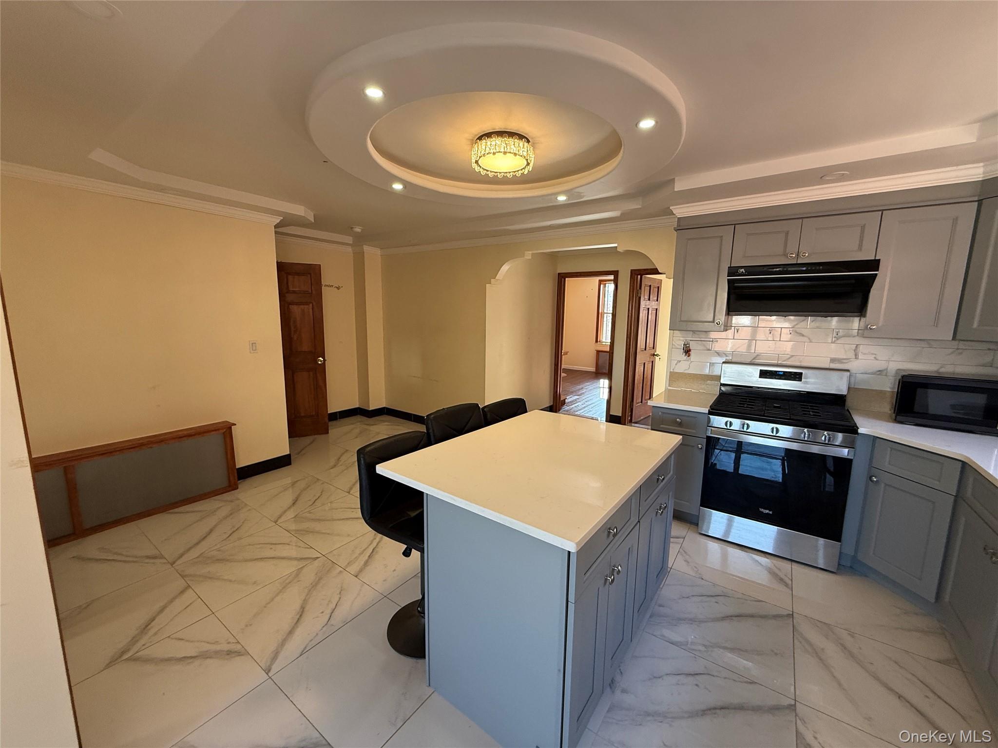 Single Family Mace  Bronx, NY 10469, MLS-960084-13