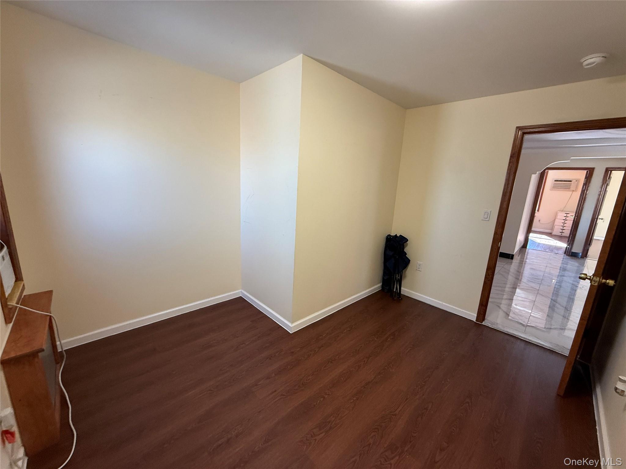 Single Family Mace  Bronx, NY 10469, MLS-960084-16