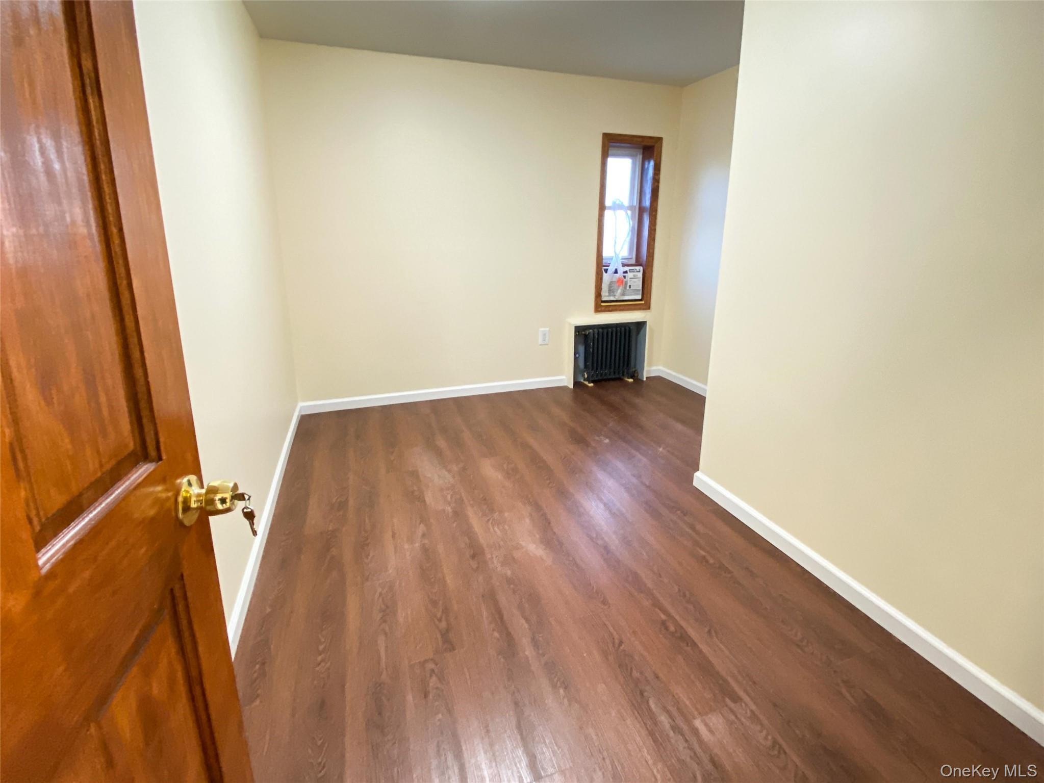 Single Family Mace  Bronx, NY 10469, MLS-960084-9