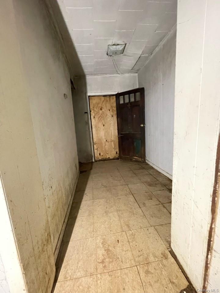 Single Family Peach  Suffolk County, NY 11722, MLS-960101-17