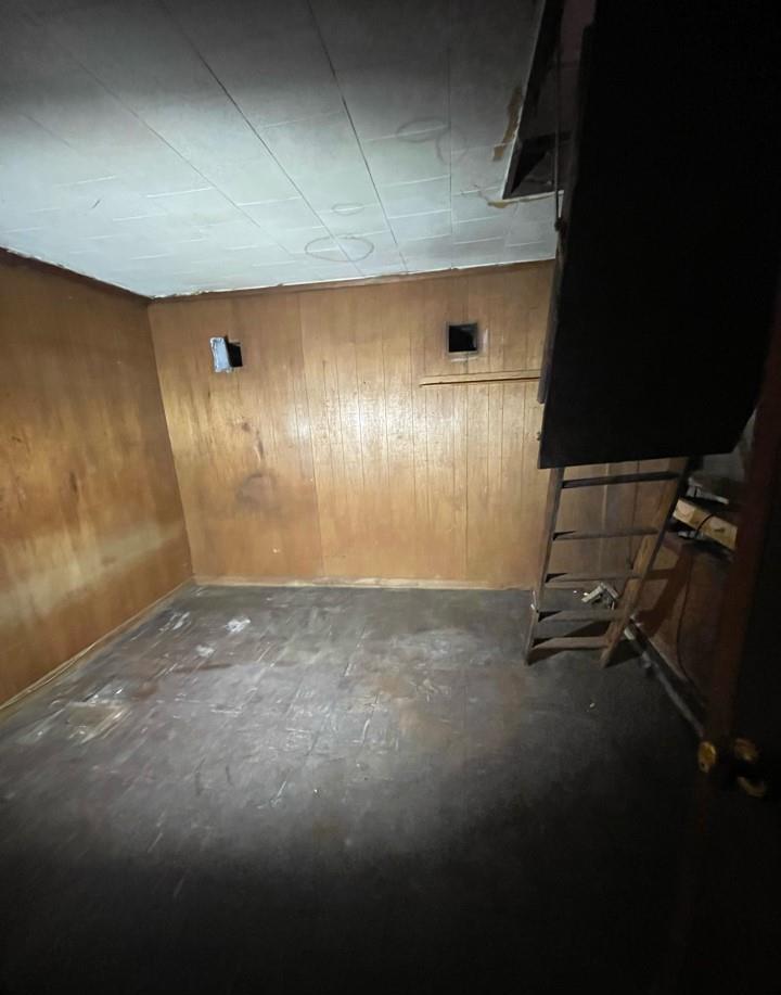 Single Family Peach  Suffolk County, NY 11722, MLS-960101-18