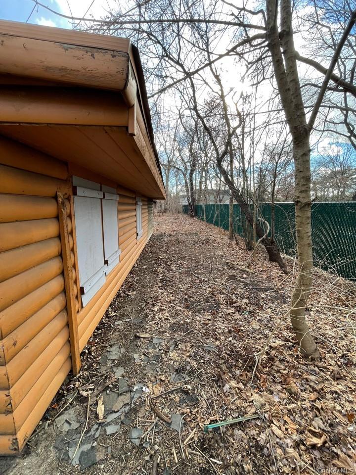 Single Family Peach  Suffolk County, NY 11722, MLS-960101-4