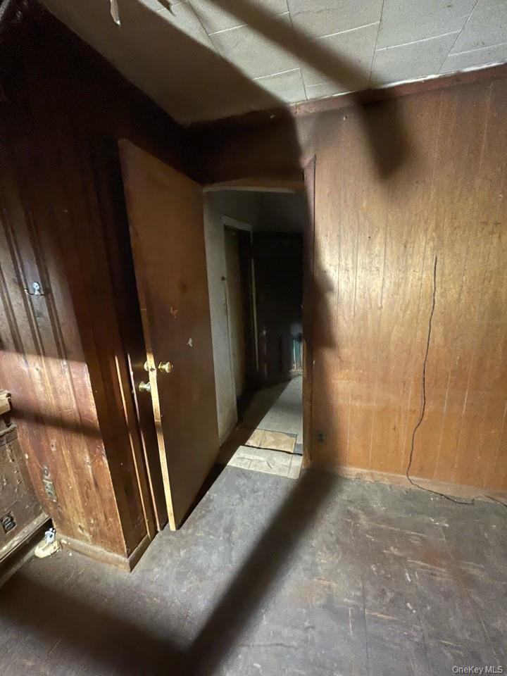 Single Family Peach  Suffolk County, NY 11722, MLS-960101-9