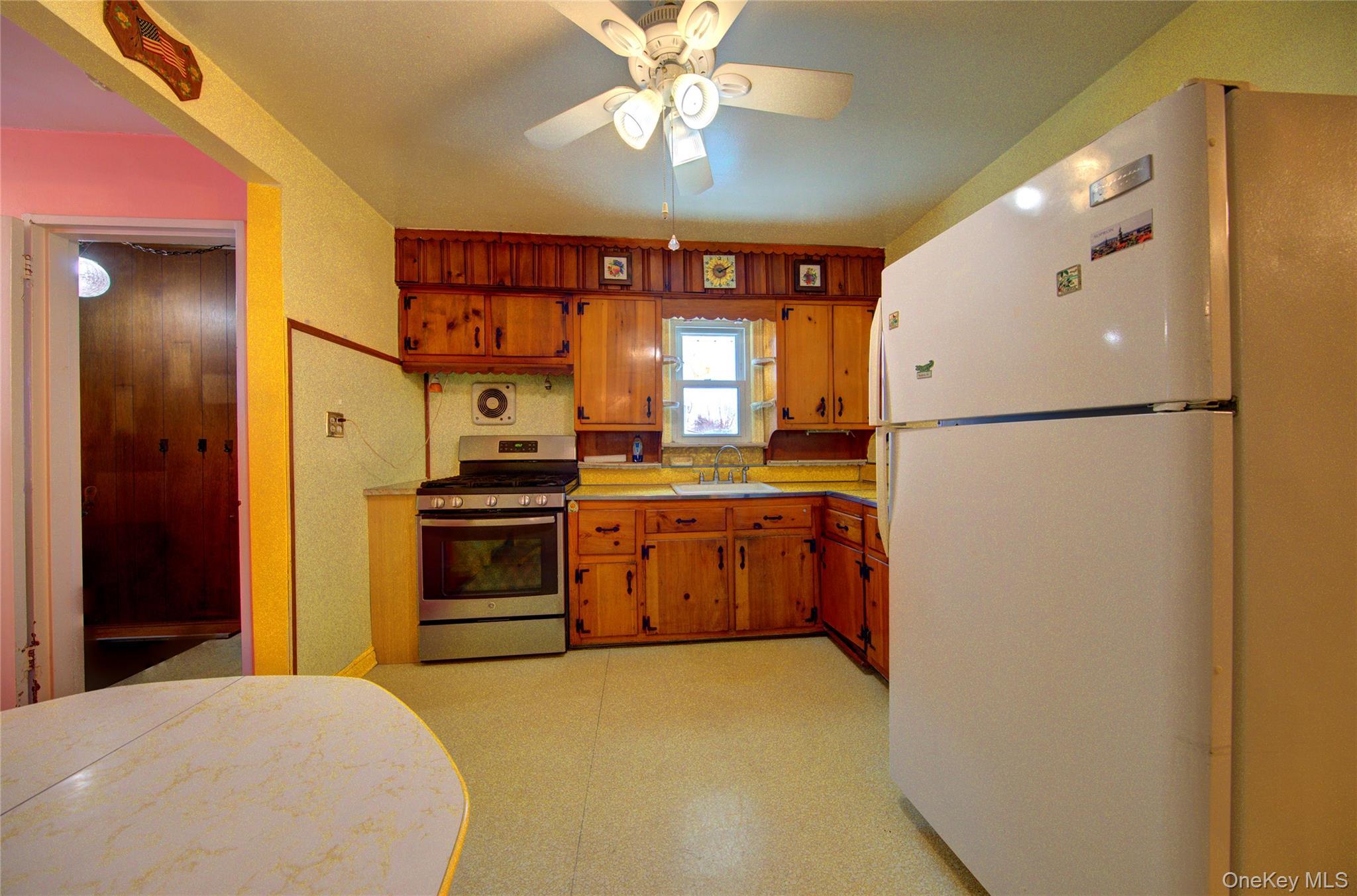 Single Family Taft Avenue Nassau County, NY 11550, MLS-960104-15