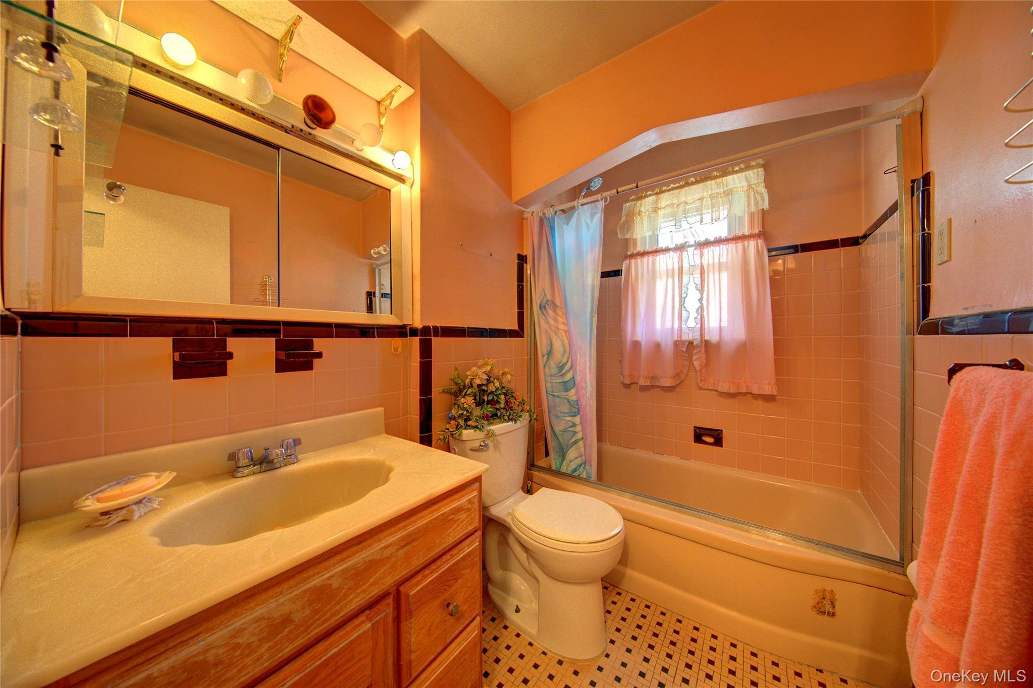 Single Family Taft Avenue Nassau County, NY 11550, MLS-960104-20